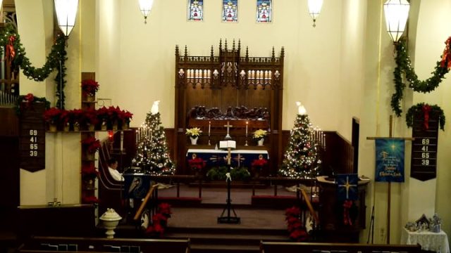 Welcome to Christmas Eve Worship